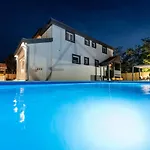 Villa Heaven *