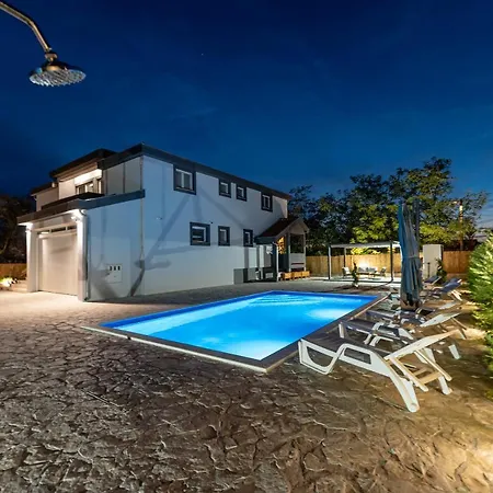Villa Heaven *
