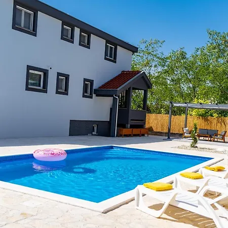 Villa Heaven