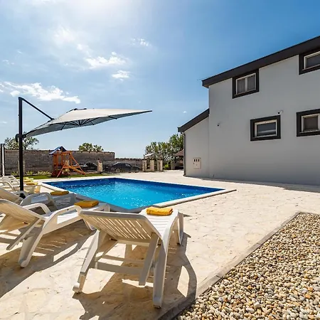 Villa Heaven *